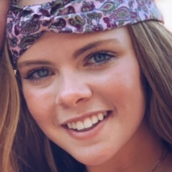 Meet your Posher, Rachelle - Picture 3 of 4